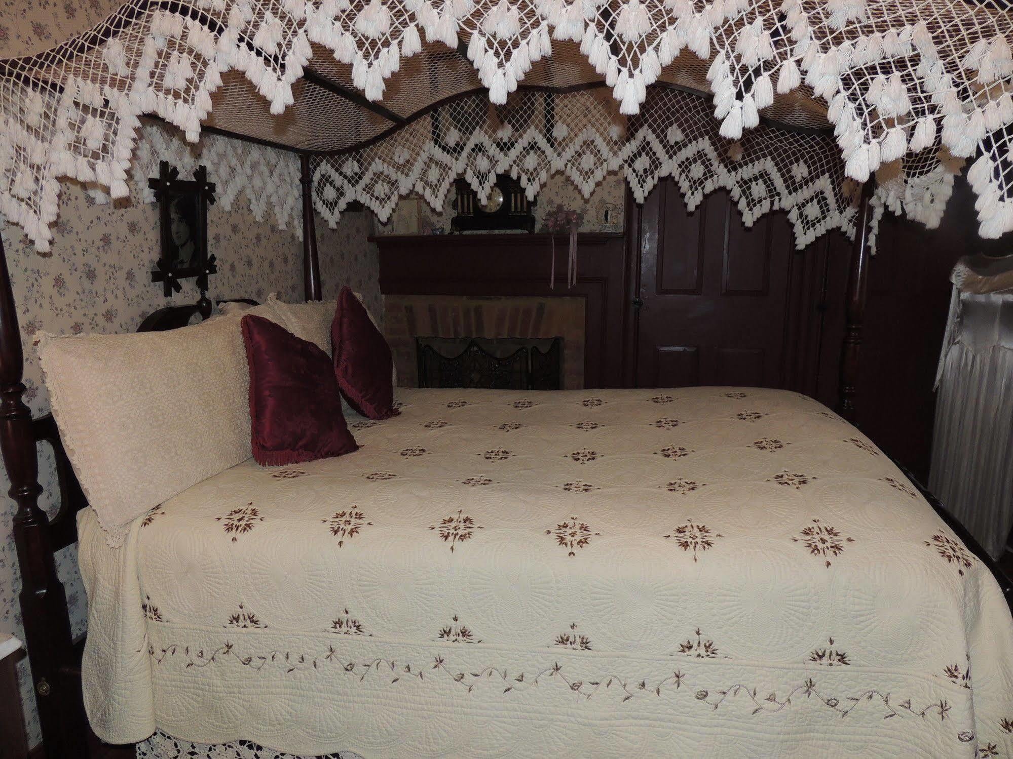 Farnsworth House Inn Геттісберг Екстер'єр фото